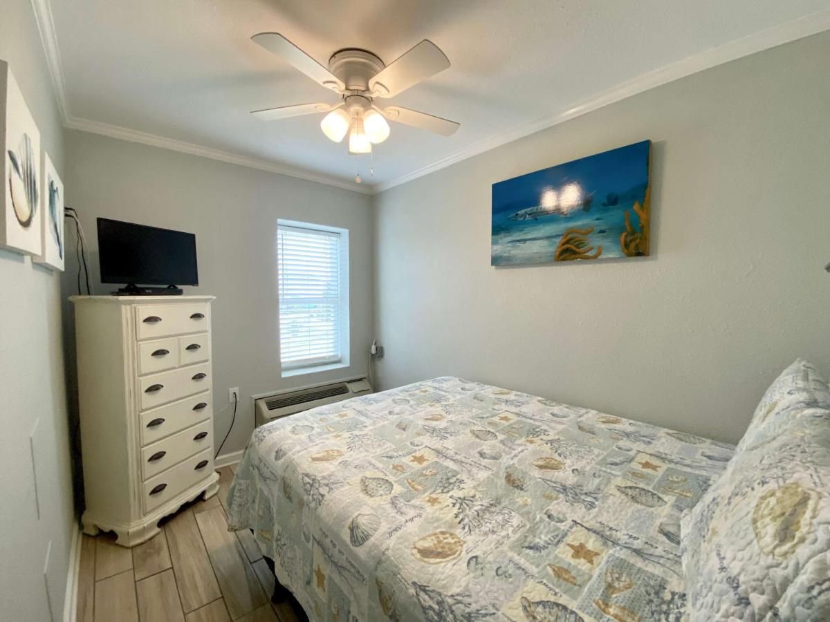Beachview 216 By Albvr - Studio In The Heart Of It All, Just Steps To The Beach And Hangout! Gulf Shores Exteriör bild